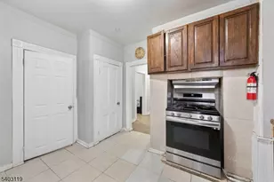 1124 Hampton Pl, Elizabeth, NJ 07201 - Photo 6