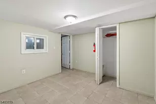 1124 Hampton Pl, Elizabeth, NJ 07201 - Photo 12