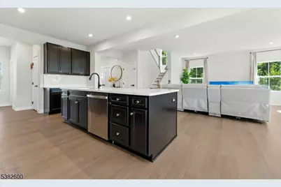 37 Esposito Ln, Roxbury Township, NJ 07850 - Photo 8