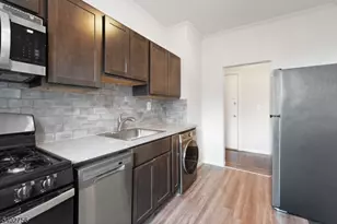 165 Franklin St, Bloomfield, NJ 07003 - Photo 2