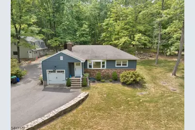 422 Hollow Road, Montgomery Township, NJ 08558 - Photo 2