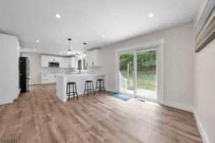 422 Hollow Rd, Montgomery Township, NJ 08558 - Photo 16