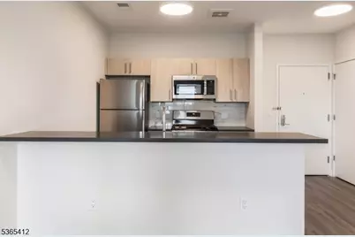 72 S Essex Ave #609, Orange, NJ 07050 - Photo 6