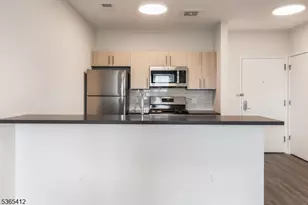 72 S Essex Ave, Orange, NJ 07050 - Photo 6