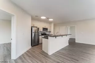 72 S Essex Ave, Orange, NJ 07050 - Photo 8