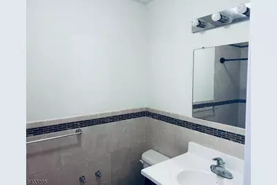 452 Fulton St, Elizabeth, NJ 07206 - Photo 12