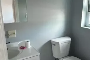 24 Emmett Ave, Woodbridge Township, NJ 08861 - Photo 4