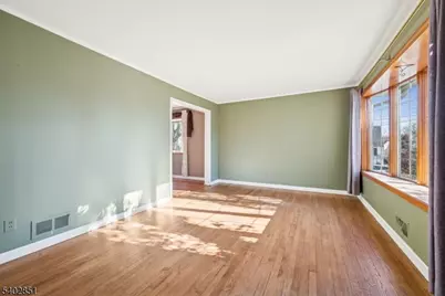 1 Rutan Pl, Bloomfield, NJ 07003 - Photo 10