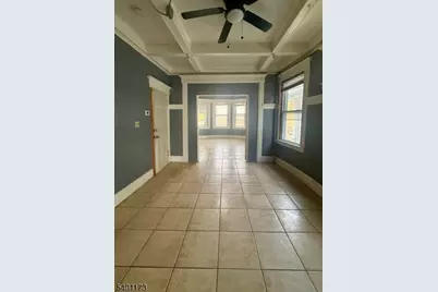 110 Lincoln Ave, Newark, NJ 07104 - Photo 2