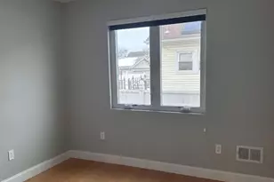 86 Orange Ave, Elmwood Park, NJ 07407 - Photo 4