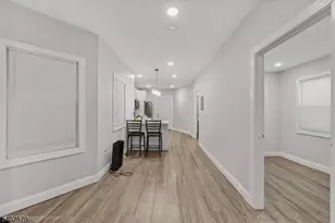 81 Wolcott Terrace, Newark, NJ 07112 - Photo 4