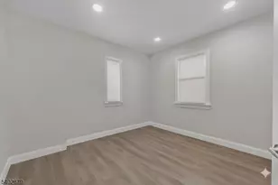 81 Wolcott Terrace, Newark, NJ 07112 - Photo 14