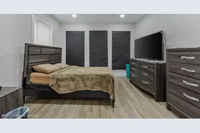 81 Wolcott Ter, Newark, NJ 07112 - Photo 12