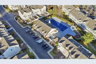 228 Windmill Ct, Lopatcong Township, NJ 08865 - Photo 6