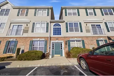 228 Windmill Ct, Lopatcong Township, NJ 08865 - Photo 4