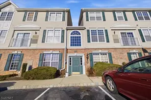 228 Windmill Ct, Lopatcong Township, NJ 08865 - Photo 4