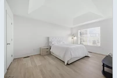 228 Windmill Ct, Lopatcong Township, NJ 08865 - Photo 24