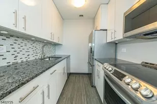 240 Main St, Little Falls Township, NJ 07424 - Photo 8