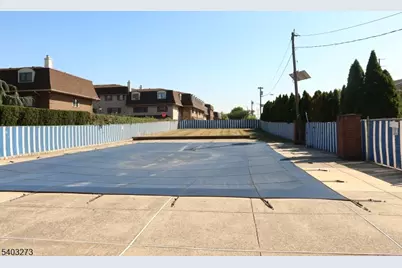 605 Grove St E9, Clifton, NJ 07013 - Photo 10