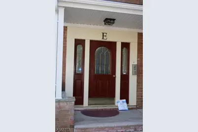605 Grove St E9, Clifton, NJ 07013 - Photo 2