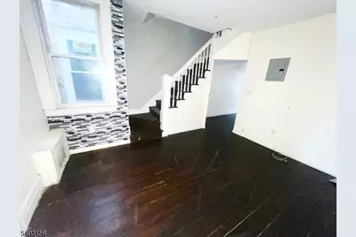 241 Hawthorne Ave, Newark, NJ 07112 - Photo 2