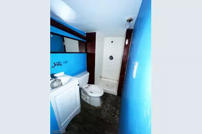 241 Hawthorne Ave, Newark, NJ 07112 - Photo 8