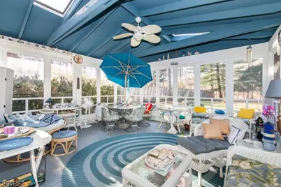 34 Carlos Dr, Fairfield, NJ 07004 - Photo 22