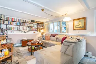 34 Carlos Dr, Fairfield, NJ 07004 - Photo 18