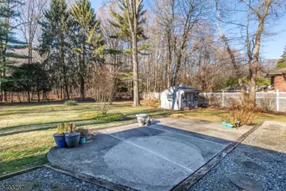 34 Carlos Dr, Fairfield, NJ 07004 - Photo 24