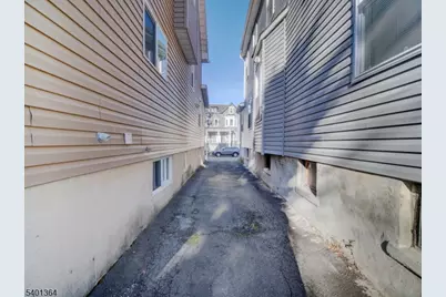 76 Amherst St, East Orange, NJ 07018 - Photo 4