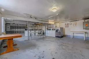 916 Stuyvesant Ave., Irvington Twp., NJ 07111 - Photo 10