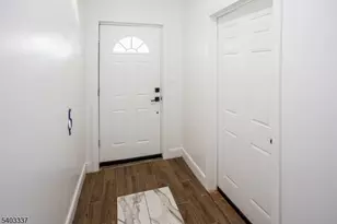 11 Ellington St, East Orange, NJ 07017 - Photo 4