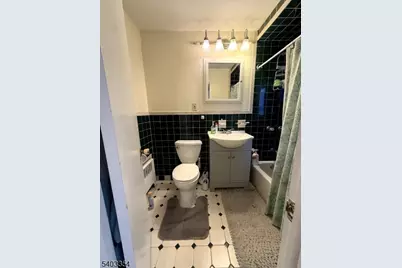 14 Colonial Rd, Roselle, NJ 07203 - Photo 10