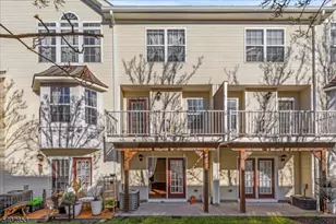 18 Marina Dr, Bayonne, NJ 07002 - Photo 28