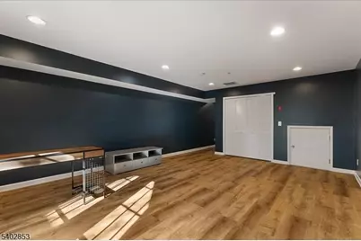 18 Marina Dr, Bayonne, NJ 07002 - Photo 24