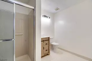 31 Lindsey Ct, Franklin Township, NJ 08823 - Photo 10