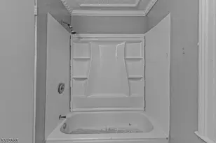 403 Seminary Ave, Rahway, NJ 07065 - Photo 8