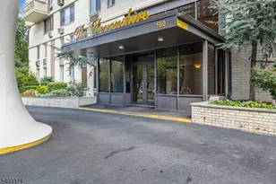 160 Overlook Ave, Hackensack, NJ 07601 - Photo 6