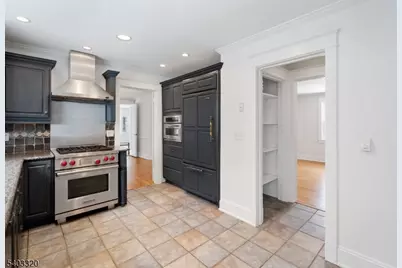 170 New Providence Rd, Mountainside, NJ 07092 - Photo 16