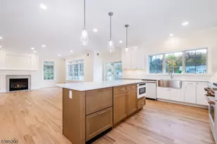 20 West Dr, Fairfield, NJ 07004 - Photo 4