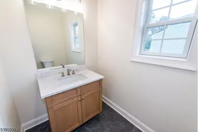 20 West Dr, Fairfield, NJ 07004 - Photo 24