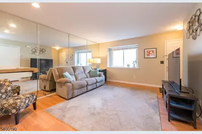 303 Arsdale Ter #303, Union Township, NJ 07083 - Photo 4