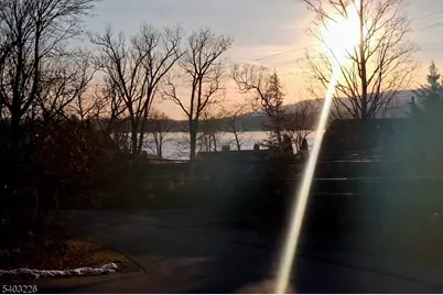 76 Lake Park Ter, West Milford, NJ 07421 - Photo 4