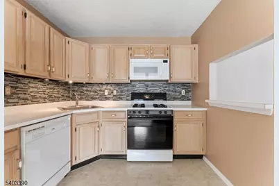 805 Breckenridge Dr, Branchburg Township, NJ 08876 - Photo 10