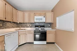 805 Breckenridge Dr, Branchburg Township, NJ 08876 - Photo 10