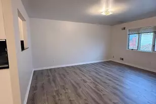 360 Ridge Rd, Lyndhurst Township, NJ 07071 - Photo 8