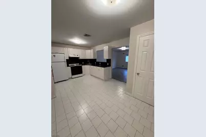 360 Ridge Rd, Lyndhurst Township, NJ 07071 - Photo 2