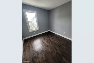 179 Hobson St, Newark, NJ 07112 - Photo 8