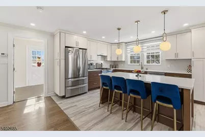 48 Hobart Pl. Apt #2, Clifton, NJ 07011 - Photo 4