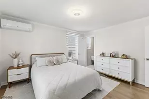 48 Hobart Pl Apt, Clifton, NJ 07011 - Photo 10